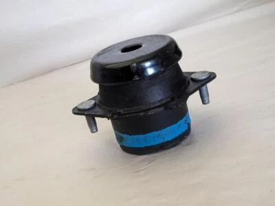 OEM 2015-2020 GM Rear Body Frame Rubber Mount Cushion Bracket Insulator 23248396 - Image 1 of 4