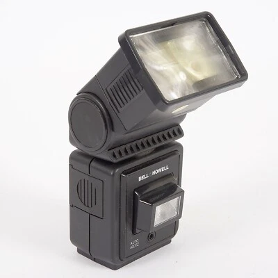 BELL & HOWELL AUTO 40DTZ DEDICATED TTL TILT SWIVEL FLASH GUN - Requires Module - Image 1 of 4