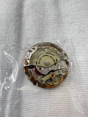 Rusted Rolex Movement 3135 Parts Only - Image 1 of 2