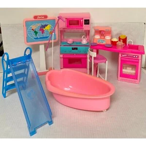Lote de piezas de silla horno bañera deslizable repuesto muebles Barbie Mattel de colección 971A - Imagen 1 de 3