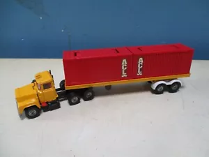 CORGI MAJOR VINTAGE 1106 MACK CONTAINER TRUCK ACL 1973 IN YELLOW USED - Picture 1 of 6