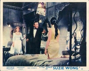 WORLD OF SUZIE WONG ORIGINAL LOBBY CARD WILLIAM HOLDEN NANCY KWAN SYLVIA SYMS
