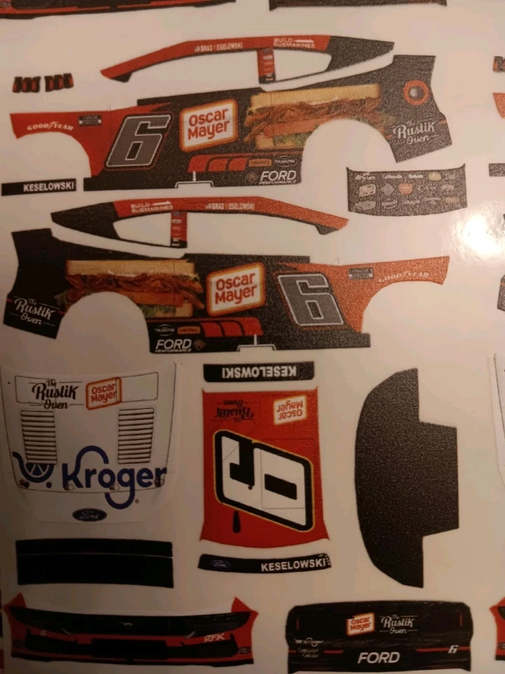 Calcomanías pelar y pegar Brad Keselowski Oscar Meyers 2025 1/64 Foto 1 de 1