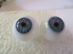 22 mm blaue runde mundgeblasene Glasaugen 12 mm Iris Schaufensterpuppe N8 - Bild 1 von 4