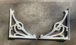 Large 15 x 15 1/4 Cast Iron Antique Shelf Brackets JB CLOW & SON 1 Pair. - Picture 1 of 6