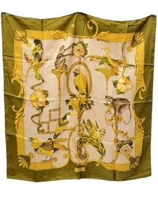 Salvatore Ferragamo Scarf Silk Animal Bird 84.5x87cm - Picture 1 of 2