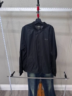 Oakley Full Zippered Windbreaker Jacket Large Large L  - Image 1 of 4