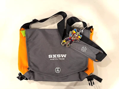 Bolso Mensajero Crumpler Dr. Strong-Tron para Laptop RARO Coleccionable SXSW Austin TX Foto 1 de 4