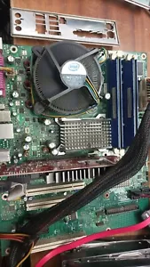 Intel DP965LT socket 775+ Intel Core2Duo E4400 + 2gb ddr2 + I/O shield - Picture 1 of 5