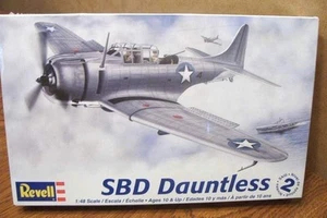 KIT MODELO DE AVIÓN A ESCALA 1/48 REVELL SBD DAUNTLESS - Imagen 1 de 3
