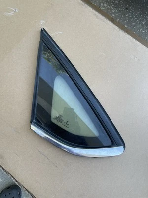 Ford Fusion 2015 vidrio lateral Foto 1 de 4