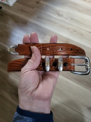 Cinturón estilo guardabosques piel de becerro italiano talla 38 Foto 1 de 4