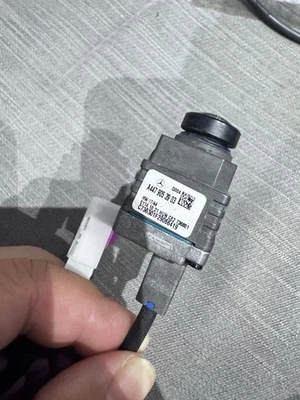 14-23 OEM MERCEDES V W447 / METRIS SURROUND VIEW CAMERA 360 right MIRROR - Image 1 of 2