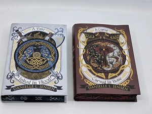 A Fate Inked In Blood & A Curse Carved In Bone FairyLoot Edition Exclusive - Picture 1 of 13