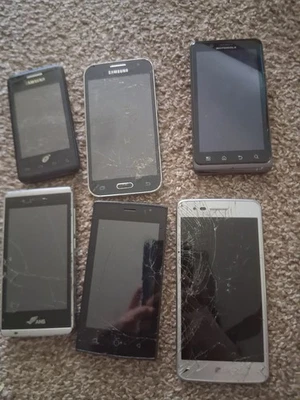 Lot Of Old Phones As Is Parts Repair Vintage Smart Touch Samsung Bulk - Image 1 of 3