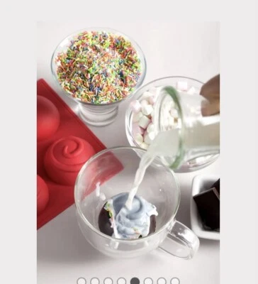 Molde de silicona rojo FabFitFun para hacer bombas remolino de chocolate caliente ~ Navidad ~ NUEVO Foto 1 de 4