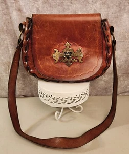 Borsa da sella vintage in pelle fatta a mano hobo boho intagliata fioriture e lucchetto unico - Foto 1 di 8