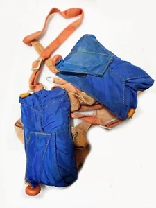 Russian pilot life jackets - Picture 1 of 6