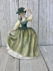 1990 Royal Doulton Figurine - Buttercup - HN 3268 - Vintage Pretty Lady Figurine - Picture 1 of 4
