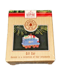 Hallmark Keepsake Ornament Claus & Co. R.R. Gift Car - 2nd of 4 collection ©1991 - Picture 1 of 10