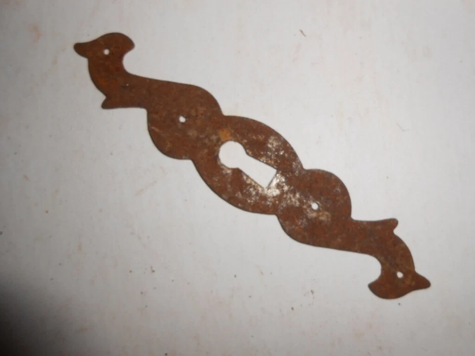  Ornement Entrée de Serrure métal fer armoire ancienne restauration  porte - Photo 1/1