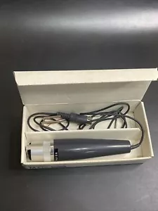 Seltenes Vintage dynamisches Mikrofon Uher M 136 mit Ständer TOLL!! - Bild 1 von 2