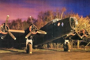 WW2 - Photo -"Halifax" des Groupes lourds des Forces aériennes françaises Libres - Imagen 1 de 1