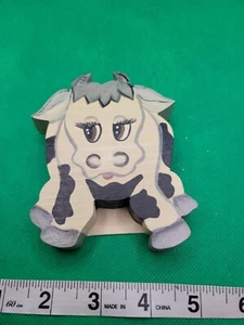 Estatuilla de vaca de campo de madera  - Imagen 1 de 3