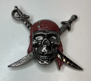 Pirates of the Caribbean Belt Buckle Silver Enamel Heavy Jolly Roger Skull NWOT - Picture 1 of 6