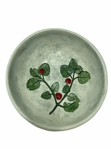Salt Marsh Pottery Partridgeberry Dartmouth 4.75”x 5" Bowl Wall Art SIGNED 88 - Picture 1 of 12