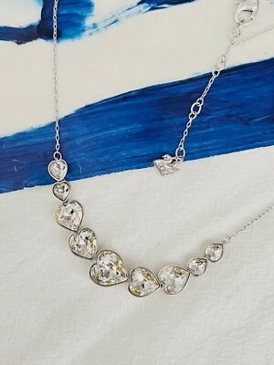 Collar Colgante Swarovski Simétrico Nueve 9 Corazones Amor Cristales Transparentes, Plata Foto 1 de 4