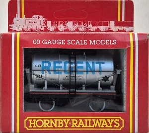 Carro cisterna Hornby R025 101 de 14 toneladas con librea plateada Regent - Imagen 1 de 2