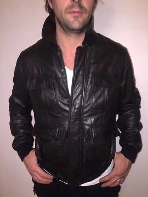 Chaqueta de bombardero Top Man de cuero negra para motociclista piloto talla M Foto 1 de 4