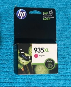 HP 935XL Ink Cartridge Magenta Works with HP OfficeJet 6800 series, Exp Jun 2018 - Picture 1 of 5