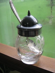 Antiker EAPG Senftopf aus geätztem und geschliffenem Glas mit Löffel - Löffelheber mit Deckel - WOW - Bild 1 von 8
