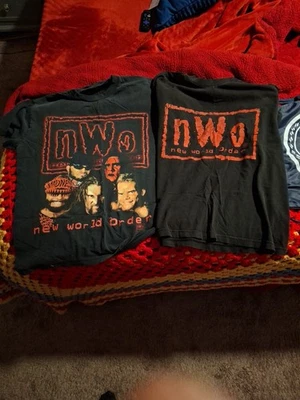 JUEGO DE CAMISETAS WCW NWO. ROJO NEGRO NUEVO ORDEN MUNDIAL WWE WCW WWF AEW TNA ECW Foto 1 de 4