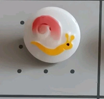 12 Винтажных Детских Стеклянных Кнопок Животные ~ Милые Улитки Синий, Красный, Бордовый Хороший! - Изображение 1 из 4