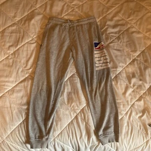 NBA Sweatpants Youth XL 18-20 - Picture 1 of 4