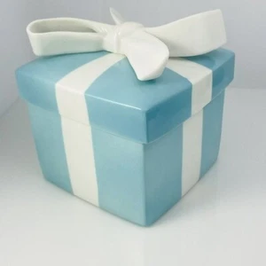 4.3" Large Tiffany Porcelain Blue Trinket Gift Box Ceramic Jewelry Container - Picture 1 of 11