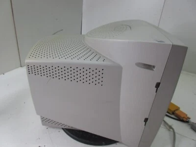 HP Pavilion 17" CRT V50 - Sin soporte Foto 1 de 4