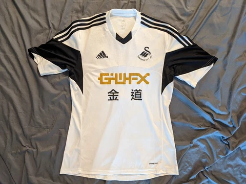 Swansea City AFC Jersey Medium Adidas White Football Soccer Cover