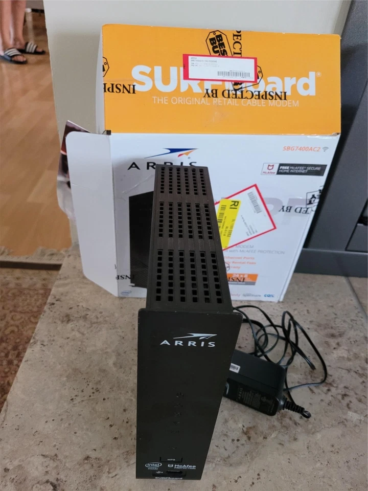 ARRIS SURFboard 2350 Mbps 4 Port 10000 Mbps Cable Modem and Wi-Fi Router SBG7400 - Image 1 of 1