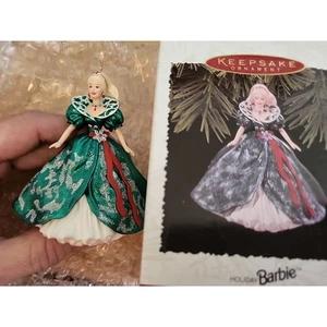 Hallmark 1995 Holiday Barbie Collector's Series #3 Keepsake Ornament Christmas - Picture 1 of 3