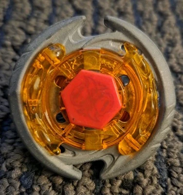 Gemios térmicos T125S Beyblade Hasbro Metal Fight Masters B-119 Foto 1 de 4