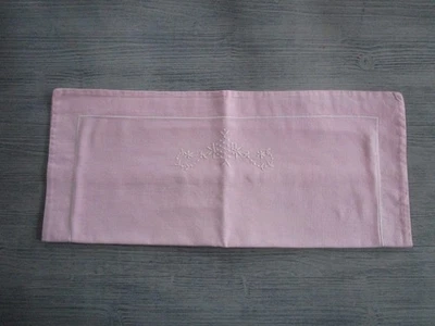 Taie d'oreiller d'enfant ancienne brodée - Photo 1/3