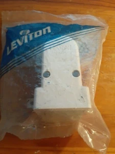 Portalámpara LEVITON 1-5C400 465 - Imagen 1 de 3