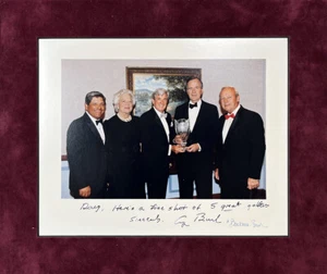 Foto oficial autografiada de George H. W. y Barbara Bush de la Casa Blanca 8x10 PSA LOA - Imagen 1 de 2