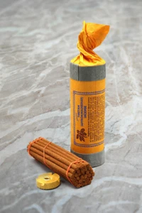 Alte tibetische Safran Räucherstäbchen - 3er Set - Bild 1 von 2