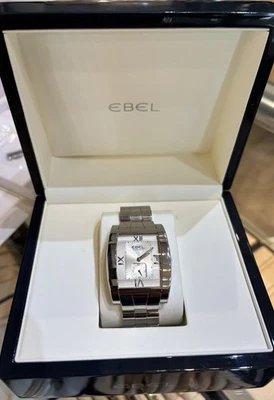 Ebel Tarawa 39 mm Tonneau plata esfera romana E9127J40 fecha exposición automática Foto 1 de 4