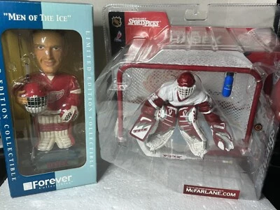 Dominik Hasek 2001 McFarlane NHL Figurine & Bobblehead Men Of Ice - Lot of 2 - Image 1 of 4